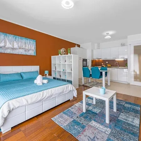 Апартаменты Turquoise Ровинь